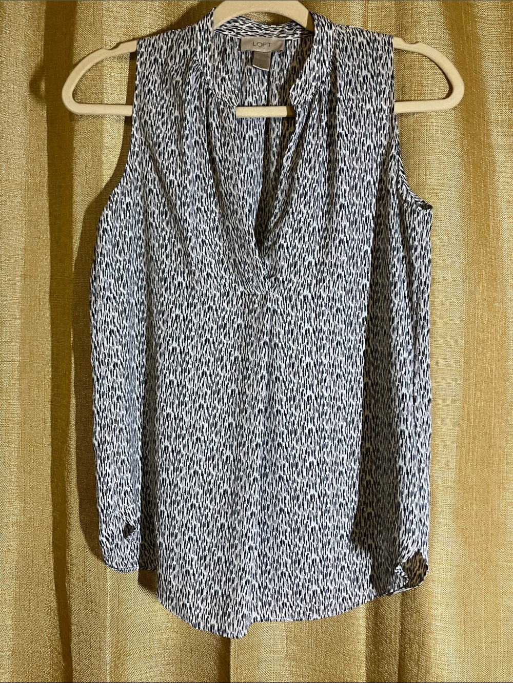 LOFT Black & White Printed Sleeveless Cowl Neck Camisole